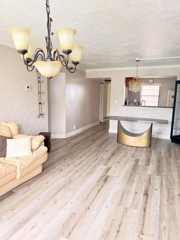 6451 N University Drive Apt 212, Tamarac, FL 33321