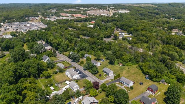781 Grafton St, Shrewsbury, MA 01545