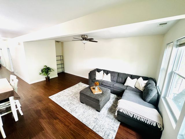 1821 W Cullerton Street 2, Chicago, IL 60608