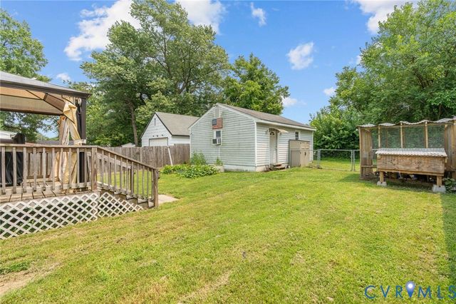 2502 Lee St, Hopewell, VA 23860
