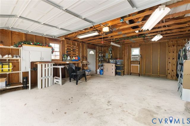 2502 Lee St, Hopewell, VA 23860