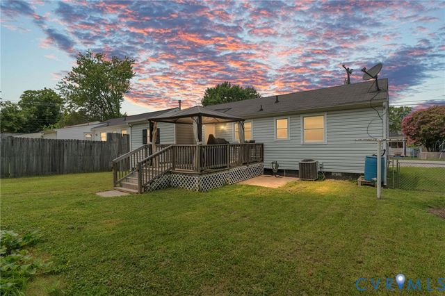 2502 Lee St, Hopewell, VA 23860