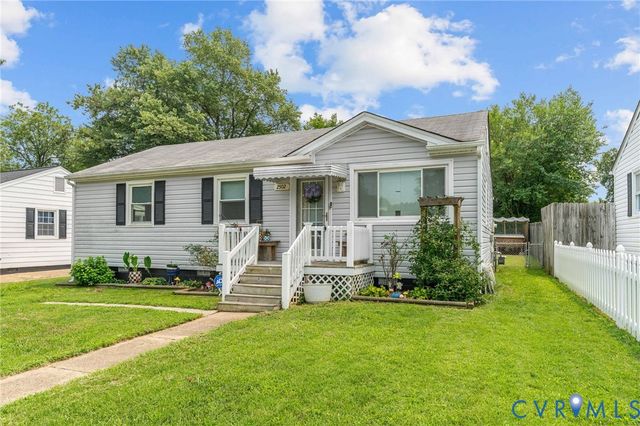 2502 Lee St, Hopewell, VA 23860