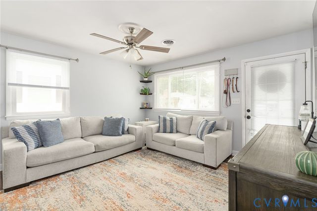 2502 Lee St, Hopewell, VA 23860