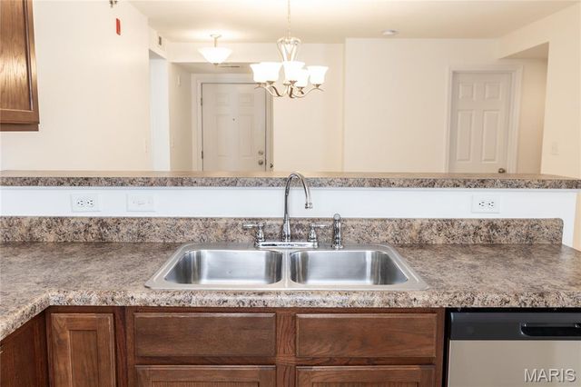 9740 Bexley Station Drive 7G, Unincorporated, MO 63123