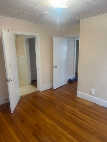18 Fairview Ave 1, Malden, MA 02148
