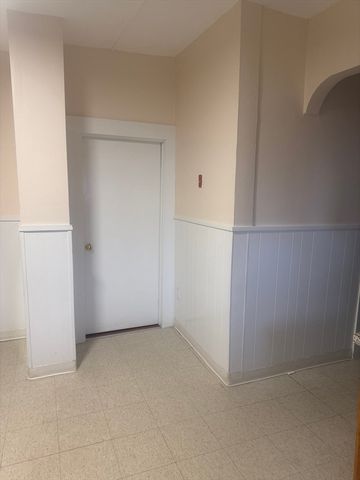 18 Fairview Ave 1, Malden, MA 02148