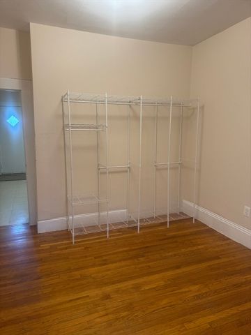 18 Fairview Ave 1, Malden, MA 02148