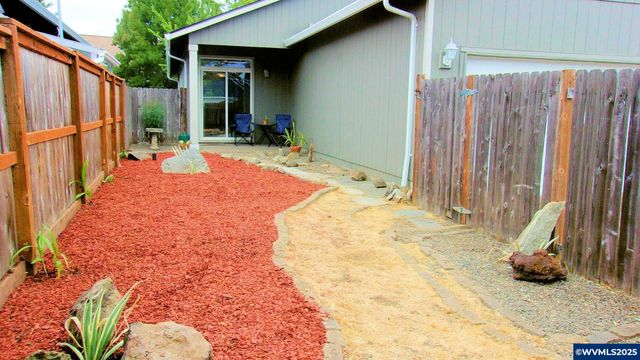 1146 Elm St NW, Salem, OR 97304