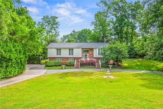 931 Nottingham Road, High Point, NC 27262