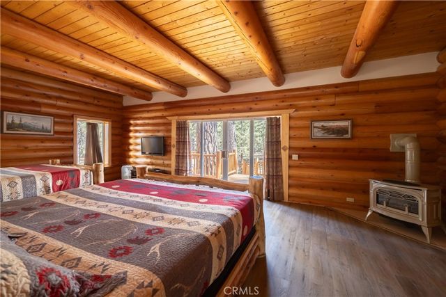 125 Starvation Flats Road, Big Bear Lake, CA 92315