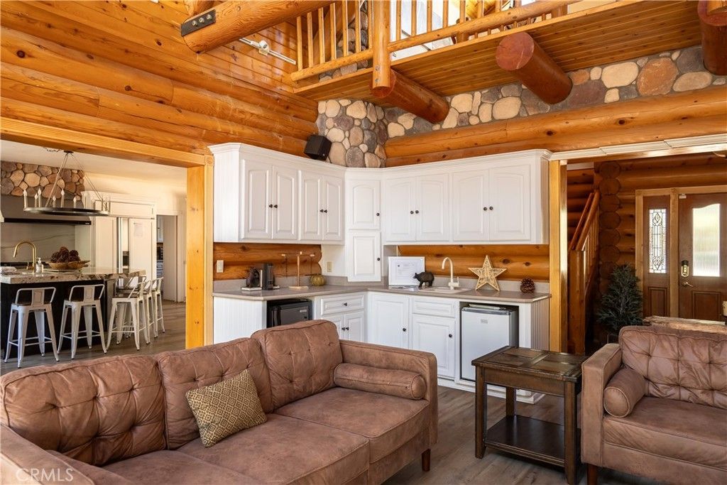 Image 12 of property listing at 125 Starvation Flats Road, Big Bear Lake, CA 92315