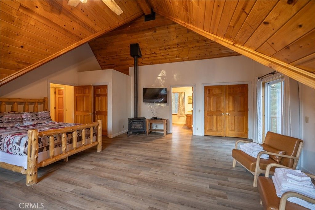Image 32 of property listing at 125 Starvation Flats Road, Big Bear Lake, CA 92315
