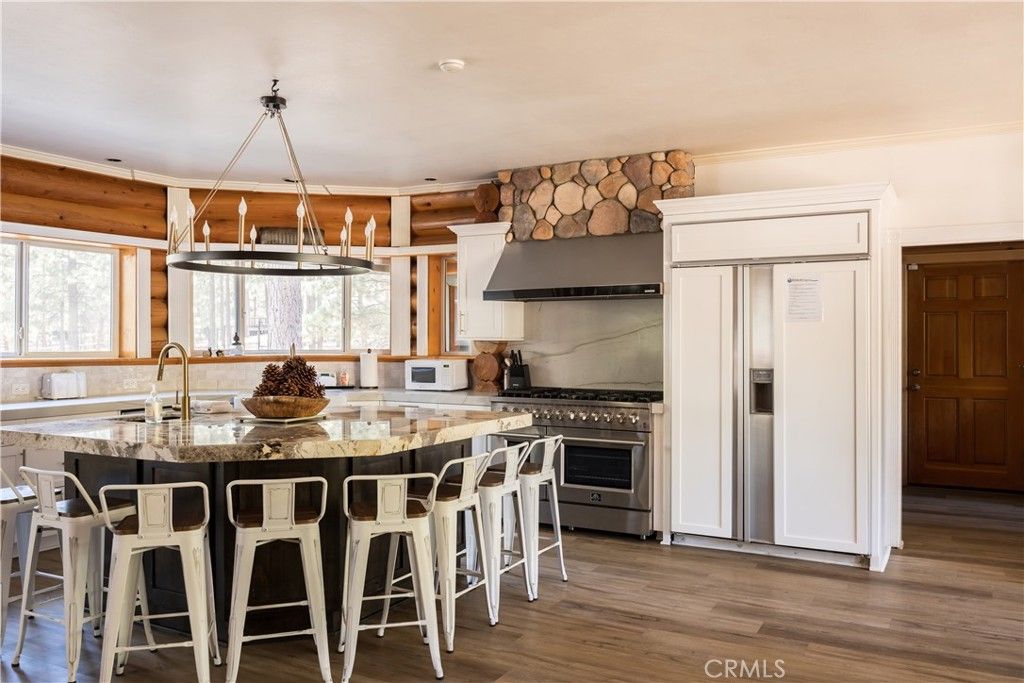 Image 5 of property listing at 125 Starvation Flats Road, Big Bear Lake, CA 92315