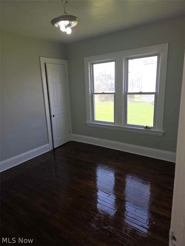 1719 Wayside Road, Cleveland, OH 44112