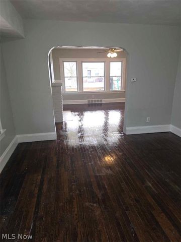 1719 Wayside Road, Cleveland, OH 44112