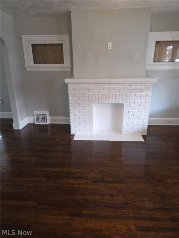 1719 Wayside Road, Cleveland, OH 44112