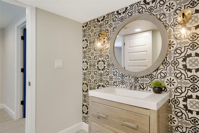 2586 Pemberly Avenue, Highlands Ranch, CO 80126