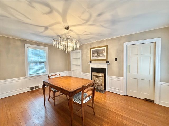 1 Schoolhouse Ln, Shadyside, PA 15232