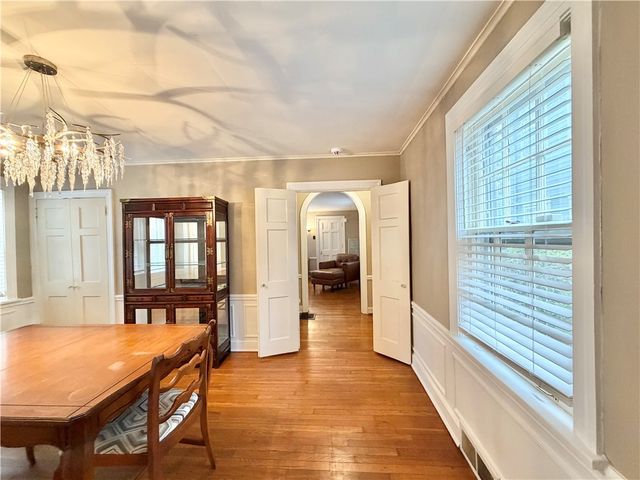 1 Schoolhouse Ln, Shadyside, PA 15232