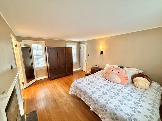 1 Schoolhouse Ln, Shadyside, PA 15232