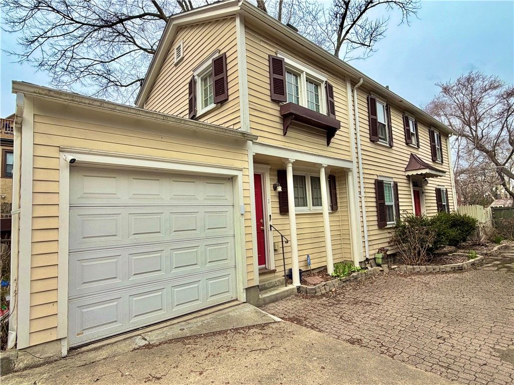 1 Schoolhouse Ln, Shadyside, PA 15232