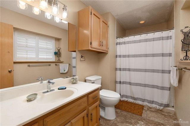 2309 Yarrow Street, Mission, TX 78574