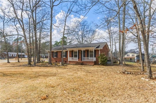 5204 Woodlane Drive, Julian, NC 27283