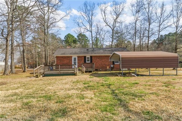 5204 Woodlane Drive, Julian, NC 27283