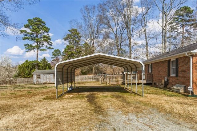 5204 Woodlane Drive, Julian, NC 27283
