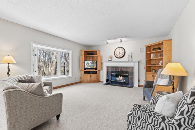 2140 Stone Creek Drive, Chanhassen, MN 55317