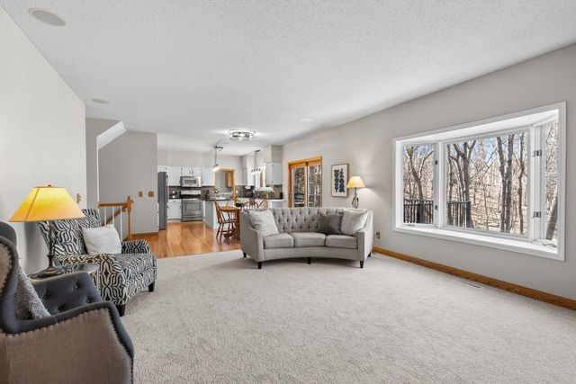 2140 Stone Creek Drive, Chanhassen, MN 55317