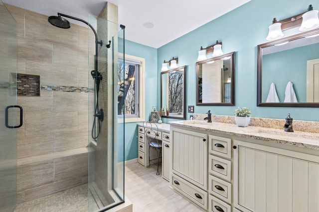 2140 Stone Creek Drive, Chanhassen, MN 55317