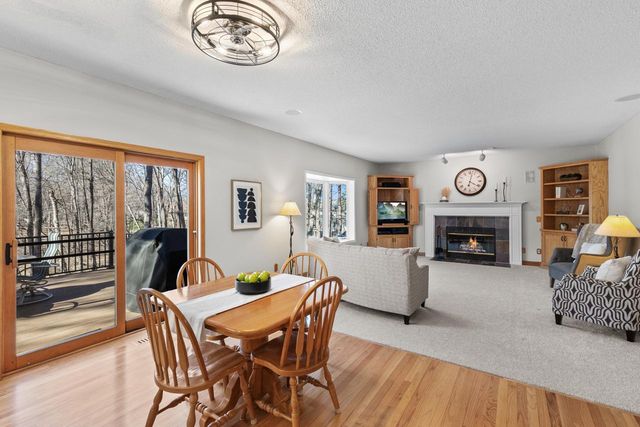 2140 Stone Creek Drive, Chanhassen, MN 55317