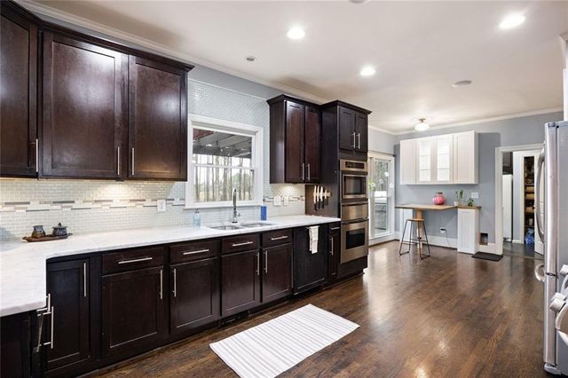 575 Berkeley Lane, Kennesaw, GA 30144