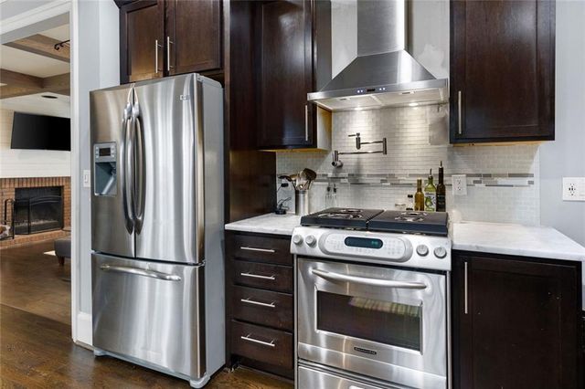 575 Berkeley Lane, Kennesaw, GA 30144