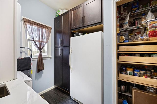 575 Berkeley Lane, Kennesaw, GA 30144