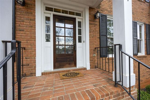 575 Berkeley Lane, Kennesaw, GA 30144