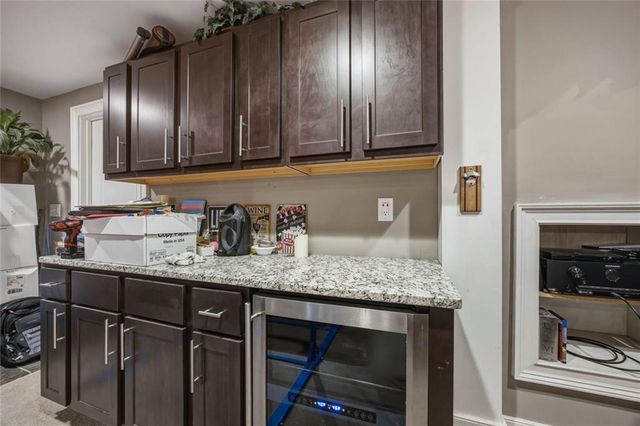 575 Berkeley Lane, Kennesaw, GA 30144