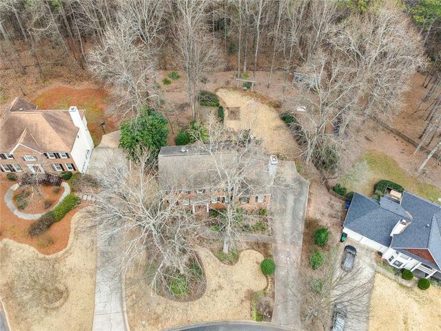 575 Berkeley Lane, Kennesaw, GA 30144