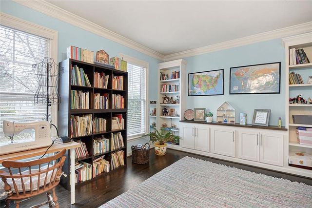 575 Berkeley Lane, Kennesaw, GA 30144