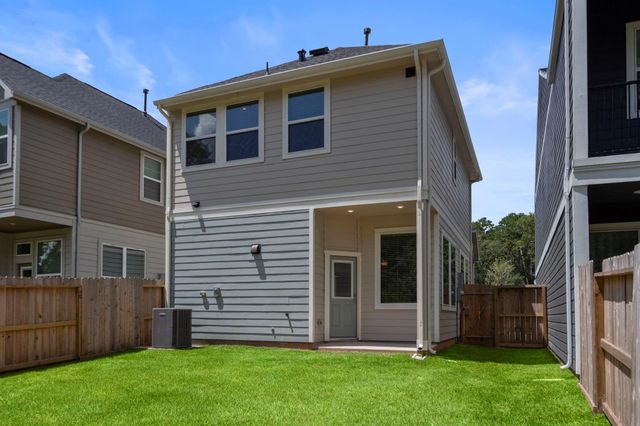 528 Red Cascade Trail, Willis, TX 77318