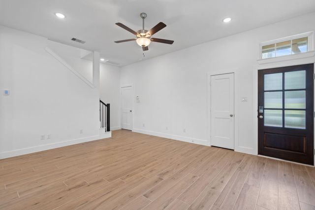 528 Red Cascade Trail, Willis, TX 77318