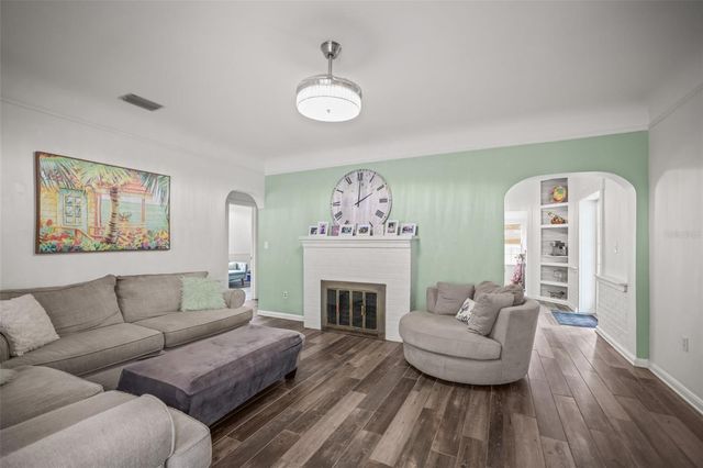 641 WILKIE STREET, Dunedin, FL 34698