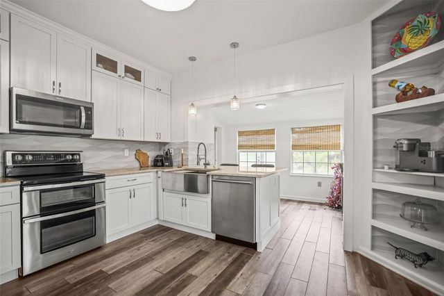 641 WILKIE STREET, Dunedin, FL 34698