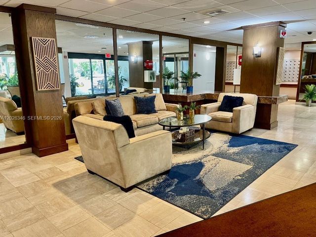 3850 Washington Street 409, Hollywood, FL 33021