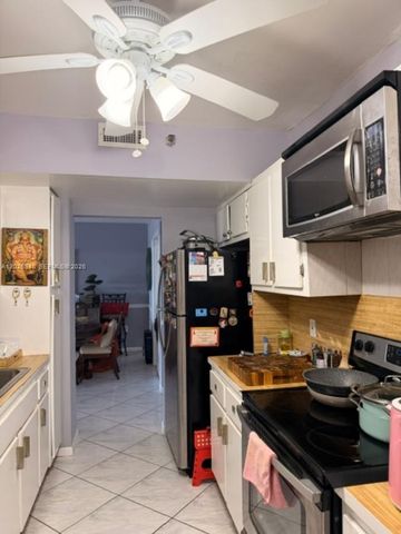 3850 Washington Street 409, Hollywood, FL 33021
