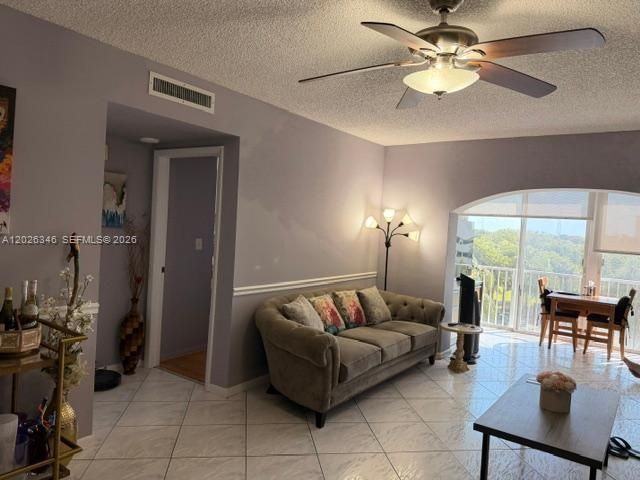3850 Washington Street 409, Hollywood, FL 33021