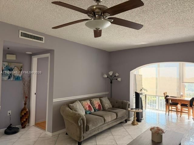 3850 Washington Street 409, Hollywood, FL 33021