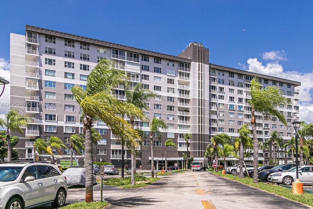 3850 Washington Street 409, Hollywood, FL 33021